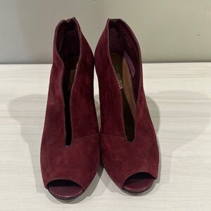 Halogen burgundy suede peep toe bootie size 6.5